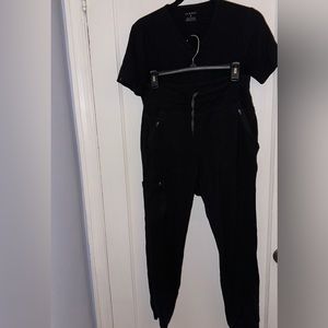 Jaaanu small black scrub set